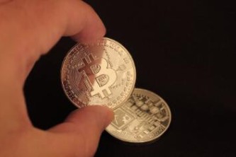 BTC100交易所怎么提现？BTC100交易所提现人民币教程